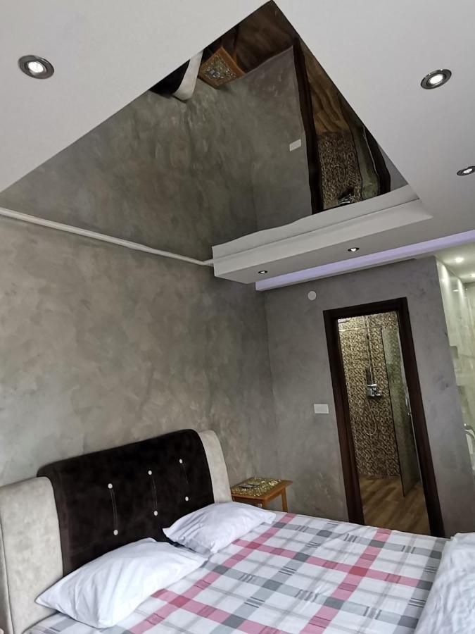 Airport Apartments Белград Экстерьер фото