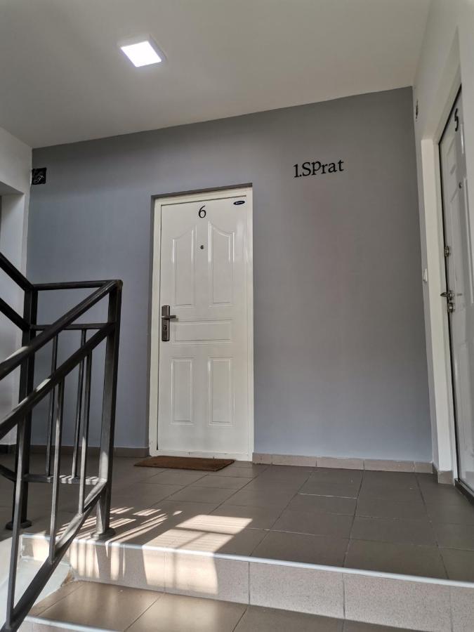 Airport Apartments Белград Экстерьер фото