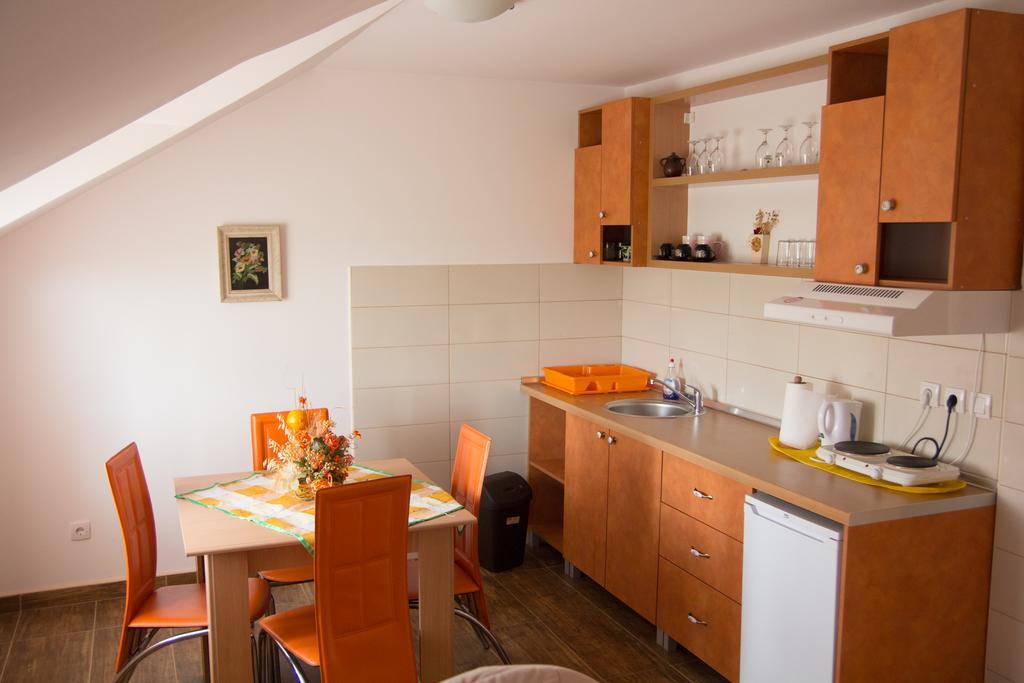 Airport Apartments Белград Экстерьер фото