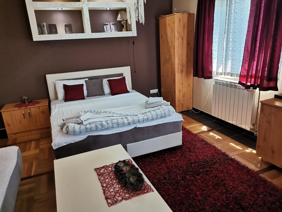 Airport Apartments Белград Экстерьер фото