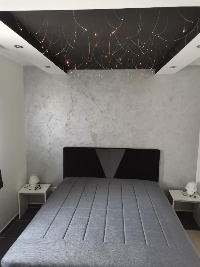 Airport Apartments Белград Экстерьер фото